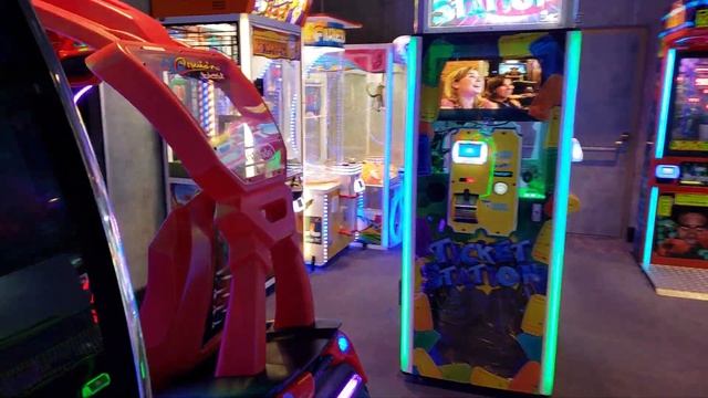 Video Game Arcade Tours - Warehouse Arcade (Carnival Imagination Cruise Ship) смотреть онлайн