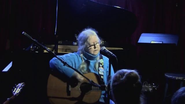 Christine Lavin - Good Thing He Can't Read My Mind - The Cornelia St Cafe смотреть онлайн