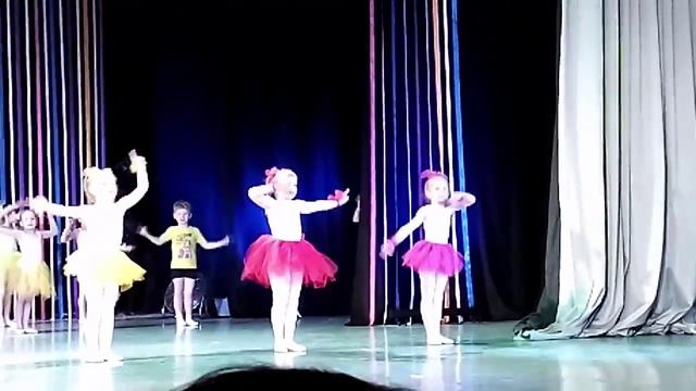 Танцевальная студия Аллегро, танец № 3. смотреть онлайн