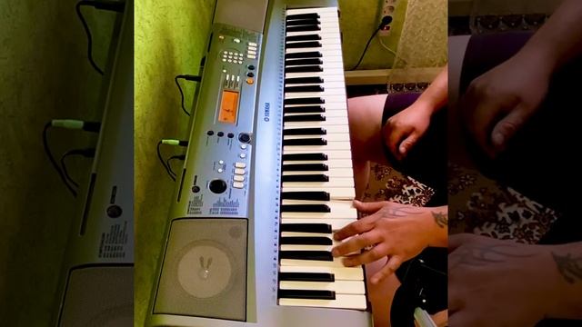 Сборник в стиле 80-х. Yamaha PSR-R300. смотреть онлайн