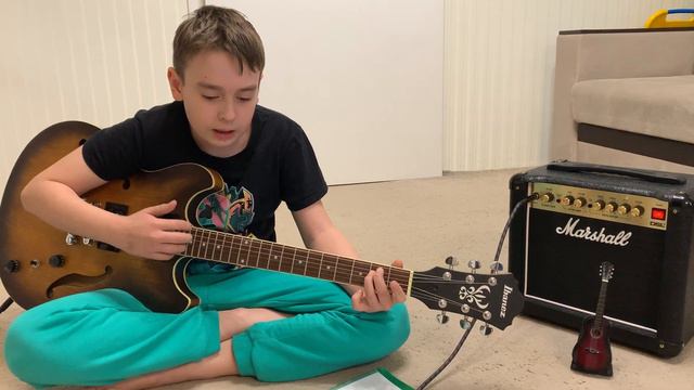 Звук поставлю на всю - Песня Юность на Ibanez ARTCORE AS53-TF - 01.03.23 смотреть онлайн