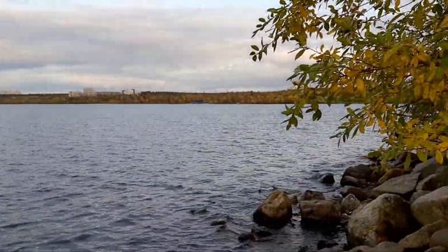 На берегу озера Лумболка.Мончегорск смотреть онлайн