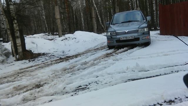 Mitsubishi Space Wagon полный привод 4х4 смотреть онлайн