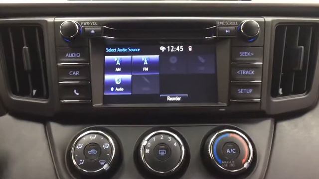 2017 Toyota RAV4 LE FWD Review смотреть онлайн