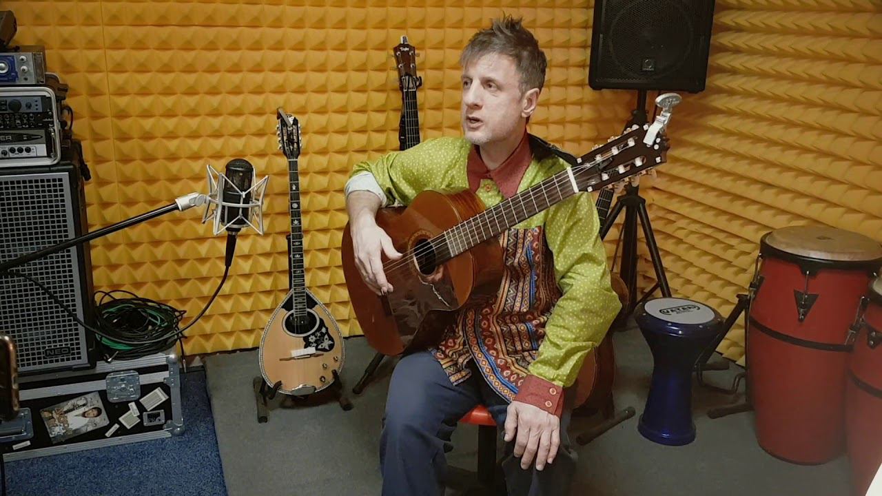 ДиДюЛя и его легендарная гитара Admira Fi-2000. История инструментов Выпуск 4 смотреть онлайн