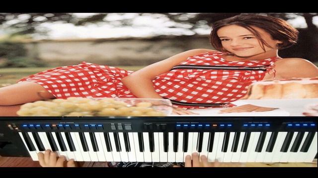 Alizee Gourmandises Yamaha PSR-SX900 смотреть онлайн