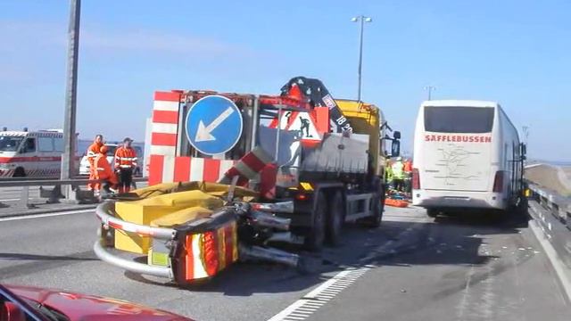 Scorpion Truck Mounted Attenuator Impact Video смотреть онлайн