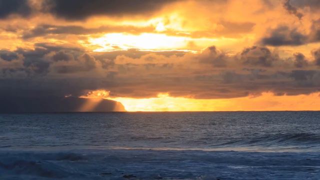 01. ФУТАЖ. Волны на закате (Waves at sunset) смотреть онлайн