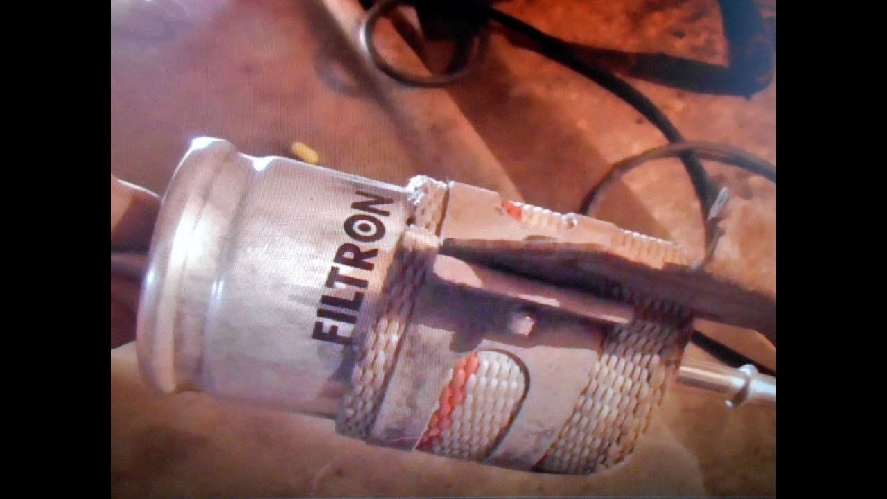 Замена топливного фильтра Ford Focus..