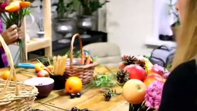 Базовый курс по флористике в Новосибирске. Фруктовый букет.