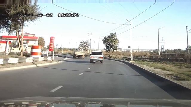 Обезьяна с гранатой смотреть онлайн