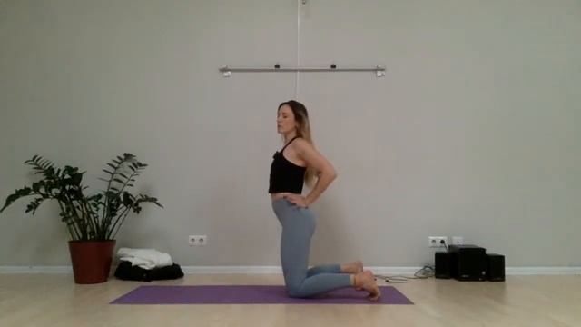 Хатха йога: скручивания, балансы на ногах, прогибы (90 мин) смотреть онлайн