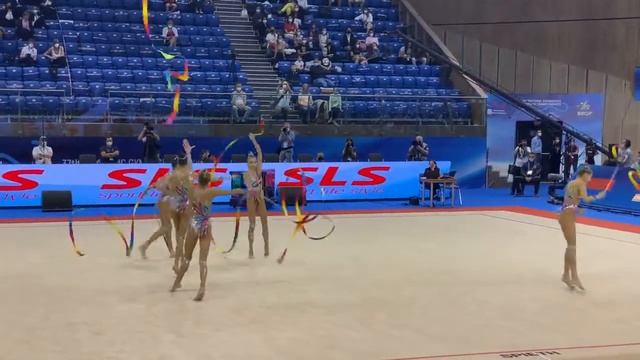 Победа юниорок сборной России на ЧЕ в групповых упражнениях с 5 лентами. смотреть онлайн