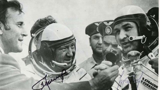 Сергей Харламов - '74 '75 ( The Connells - '74 '75 ) смотреть онлайн