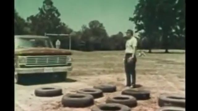 1967 Ford Truck Commercial "Football" смотреть онлайн