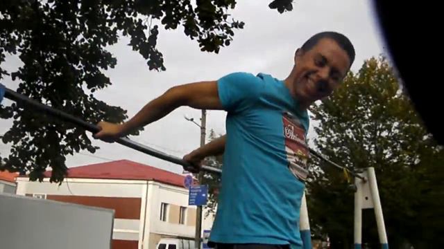 необичний елемент 1 смотреть онлайн
