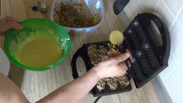 Наливные пирожки с мясом в сосисочнице Smile смотреть онлайн