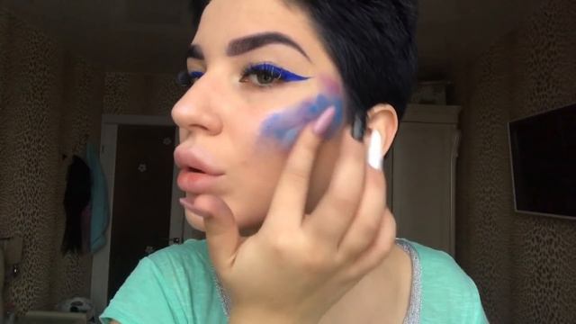 КОСМИЧЕСКИЙ МАКИЯЖ смотреть онлайн