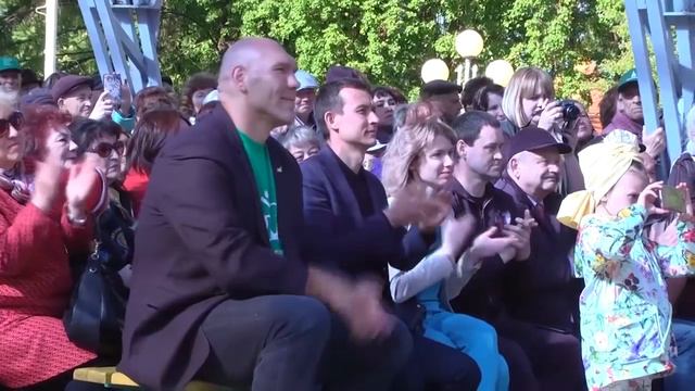 «Играй, гармонь» в Альметьевске смотреть онлайн