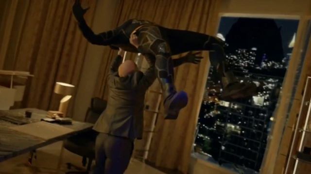 Black Lightning VS Tobias Whale 4x13 Season 4 Finale