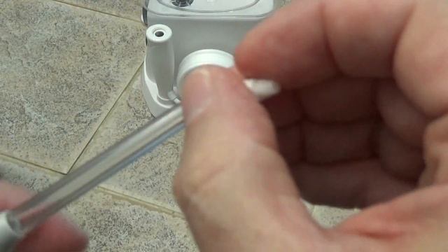 New Travel Size - Waterpik Water Flosser WP-310 - Must See !! смотреть онлайн