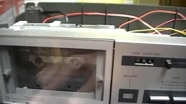 Hitachi D-E12 cassette deck смотреть онлайн