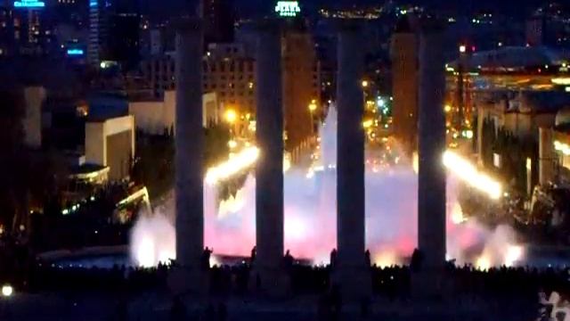 light/music show at fountain in placa d'espanya, barcelona смотреть онлайн