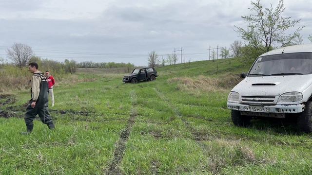 Турбированный Шевик на блоках и Нива Тревел от #союзджиперовсамары Кто больше понравился? #нива смотреть онлайн