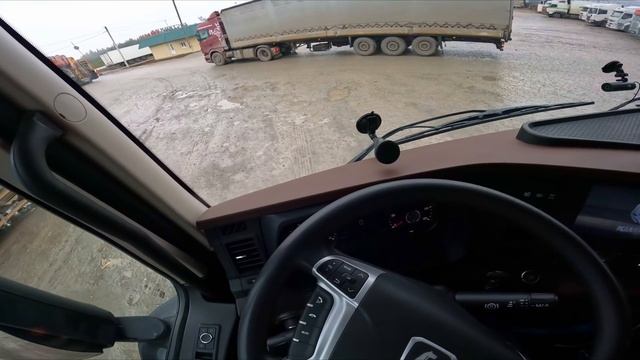 Пересел на кран / Уходим от столкновения. смотреть онлайн