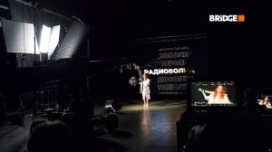 Юлия Савичева спела о расставании с возлюбленным