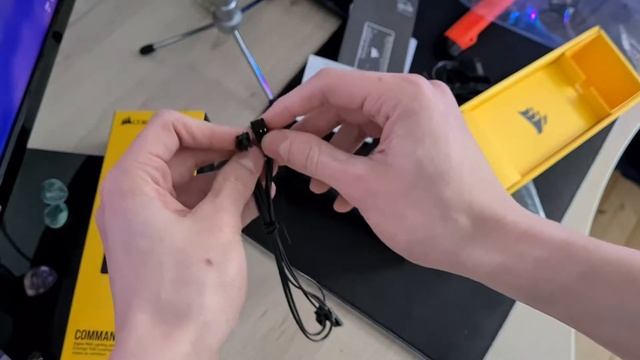 Corsair Commander Pro Unboxing