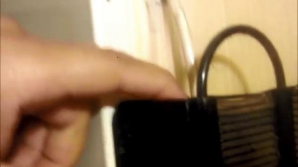 Перестал отключаться холодильник (постоянно работает)