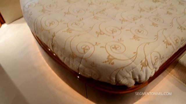 Путешествие на яхте Sunseeker Predator 72 при покупке дуплекса в Портимао в подарок смотреть онлайн