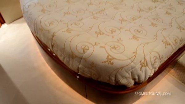 Путешествие на яхте Sunseeker Predator 72 при покупке дуплекса в Портимао в подарок