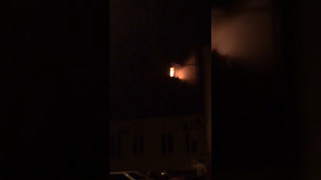 Крупный пожар в Липецке смотреть онлайн