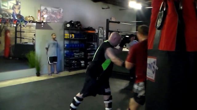 Tit-for-Tat Sparring, with Zeus & Gavin смотреть онлайн