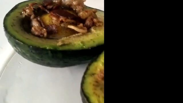 Твой Новый Завтрак??Запеченное Авокадо с Яйцом. Неожиданно вкусно!!!Baked Avocado with Egg смотреть онлайн