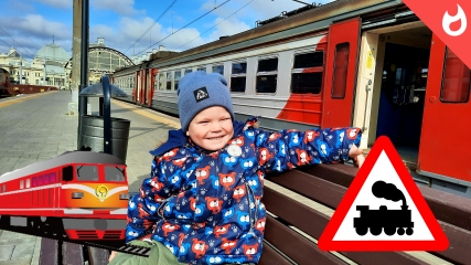 Поезда и электрички на старейшем жд вокзале России смотреть онлайн