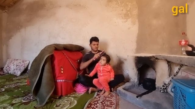 راز های زندگی: مستند زندگی نوزاد 4 ماهه و دختر 3 ساله در خانه بدون مادر смотреть онлайн