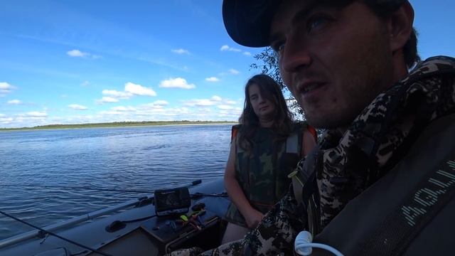 Поднимай,ПОДНИМАЙ! Маша ТАМ КИЛ НА 20 щука,почти с тебя!Мега трофейная рыбалка!Джиг на Оби смотреть онлайн