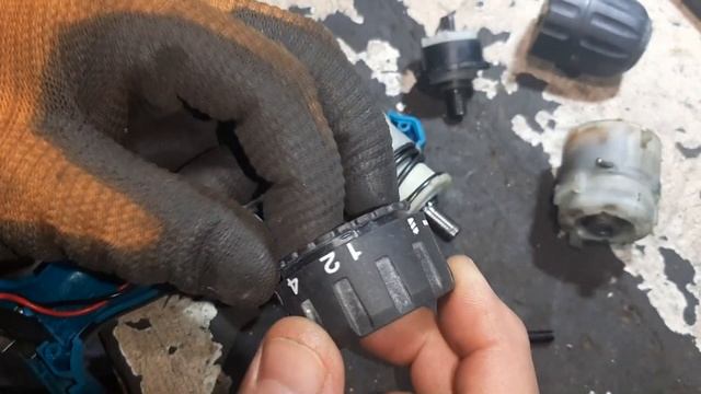 Шуруповерт MAKITA DF550DWE - хлам с Румынии.