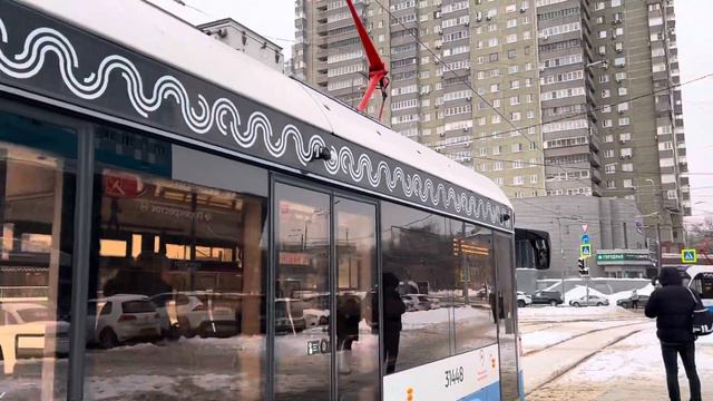 Трамвай 71-931М ”Витязь - Москва 2.0” следует по маршруту 10 ”м. Щукинская - Ул. Кулакова” смотреть онлайн
