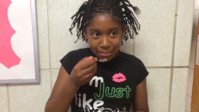 Watch as Holmes STEM Academy students taste test foods f смотреть онлайн