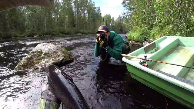 Рыбалка в Карелии / 2017 / Ловля Кумжи / 18+ смотреть онлайн