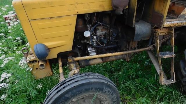 Трактор Т25 с турецкими колесно пальцевыми граблями,показываю коробку передач! смотреть онлайн
