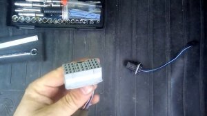 как разобрать  разъем  подключения фары: лачетти ,авео , ланос.