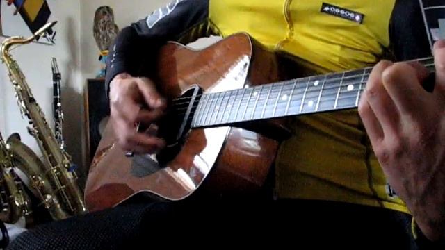 MVI 3463 Trim David Bowie Acustic cover Can You Hear Me смотреть онлайн