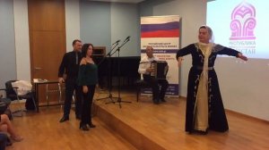 Танцуем лезгинку