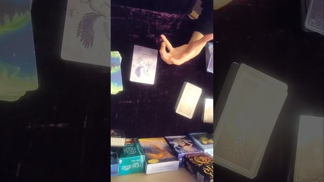 Earth sign Oracle Message - Taurus, Virgo and Capricorn смотреть онлайн