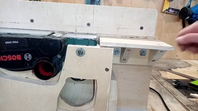 Фуговальный станок на базе ручного рубанка BOSCH. смотреть онлайн